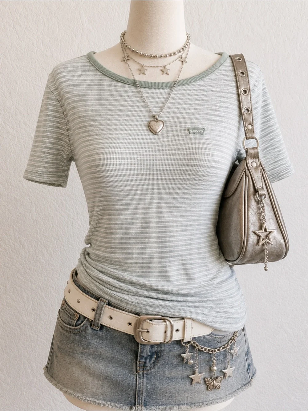 Levi's Women's Light Sage Striped Short Sleeve Crewneck Tee - Picture 1 of 2